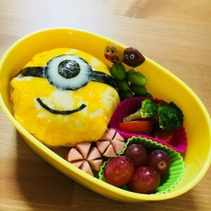 ☆簡単キャラ弁☆まん丸ミニオンなオムライス☆